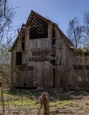 The 'El Pano' Barn from the Pilot episode of Christy (Close up)
