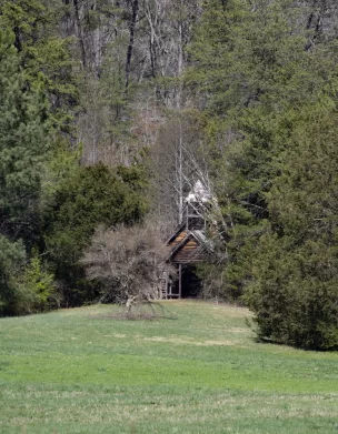 Close up of the Cutter Gap Schoolhouse in Townsend, TN